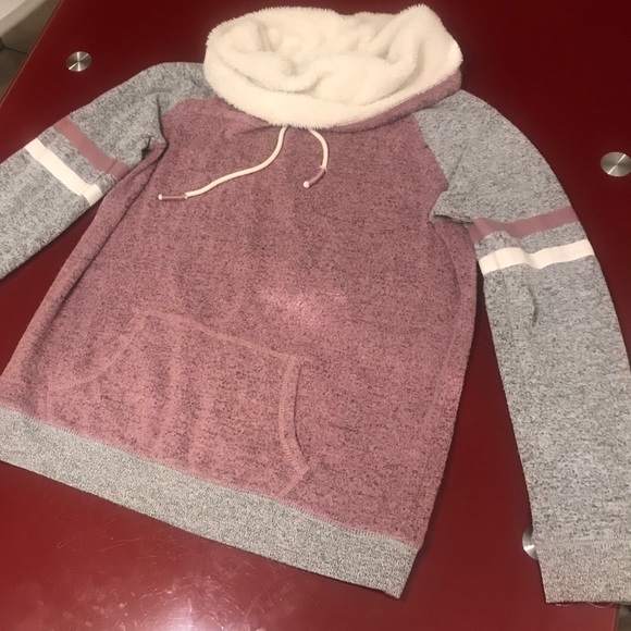 Pink Sweater - Picture 6 of 6